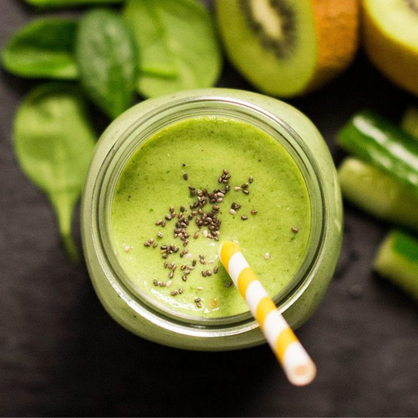 Food photography go green smoothy - by Paris Penny